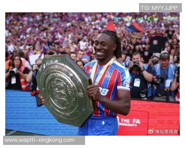 日本非典型9号考虑转会！5家英格兰球会敞开竞价：母队标价2000万镑